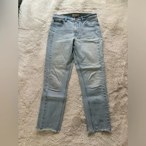 Abercrombie & Fitch The Skinny High Rise Light Blue raw Hem Jeans - Picture 2 of 7